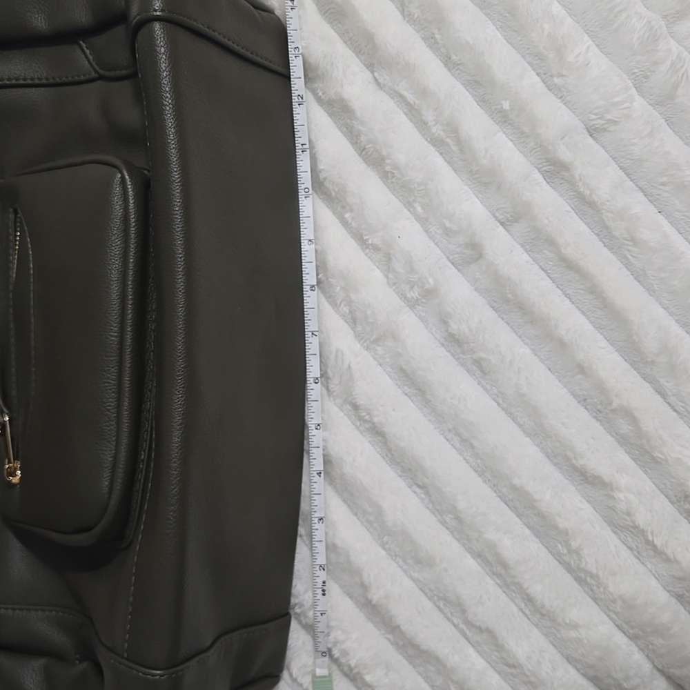 Elegant Dark Green Handbag - Picture 8 of 10